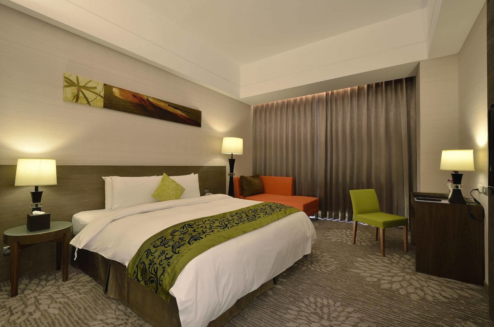 Hoya Hotel Taitung מראה חיצוני תמונה